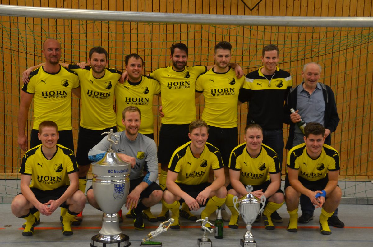2019 – Hallenturnier in Neubulach 30 12 2019 Pokal verteidigt (53)